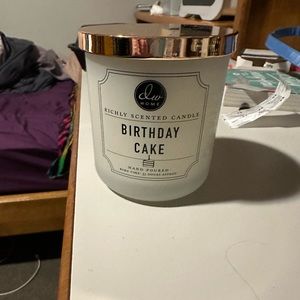 DW Home Birthday Cake Candle